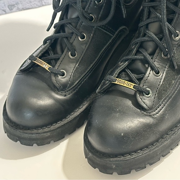 DANNER Acadia 8” 200G Insulated Gore-Tex Boots - Black main image 7